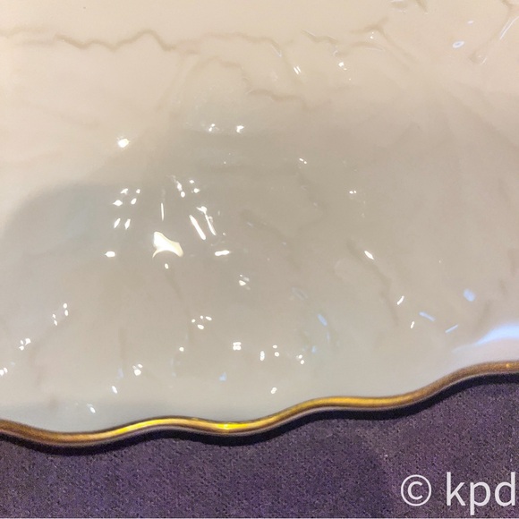 Vintage Lenox “Maple Leaf” Ivory Gold Trimmed Porcelain Oval Serving Platter - Picture 3 of 6